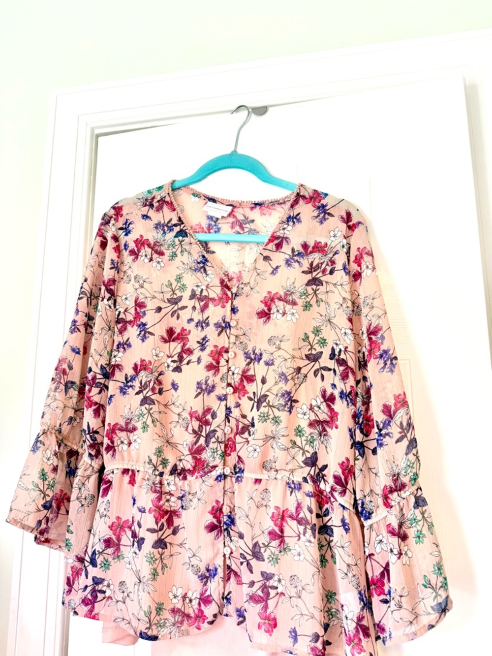 Liz Claiborne Blush Floral Button-Front Peplum Blouse